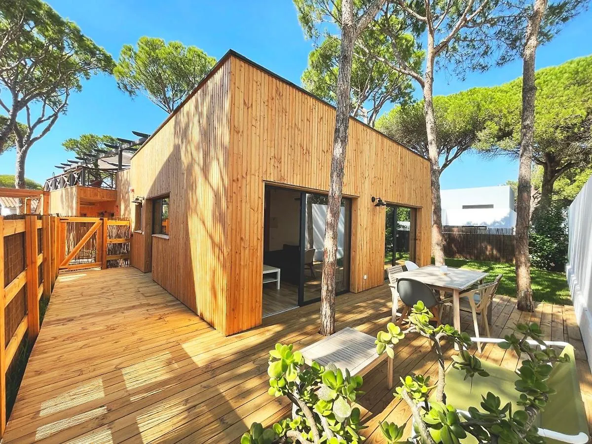 צ'יקלנה דה לה פרונטרה Apartamentos Biopasivos Living Pura Madera 0*, צ'יקלנה דה לה פרונטרה