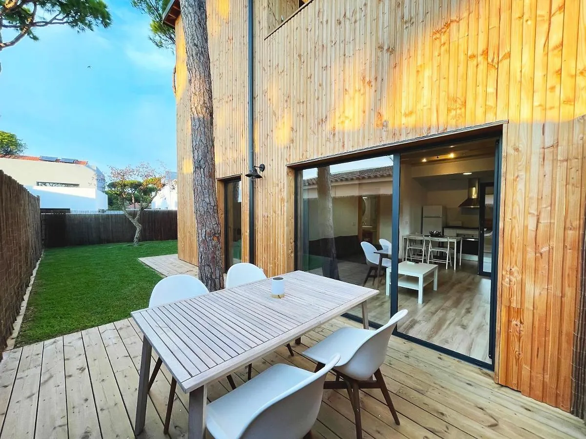 Aparthotel Apartamentos Biopasivos Living Pura Madera Chiclana de la Frontera Spanje